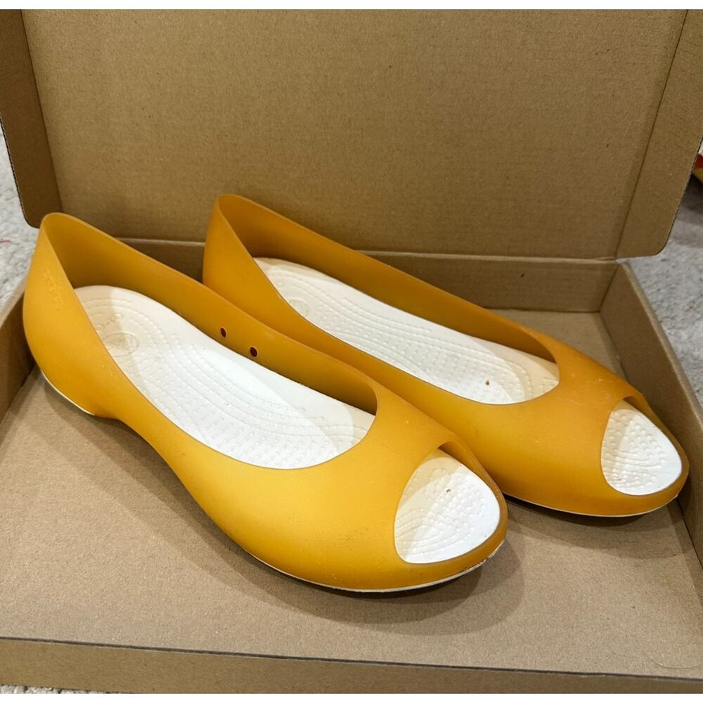 Crocs Shoes Womens Carlie Everleigh Ballet Flats Size 8 Peep Toe Yellow Gold GUC